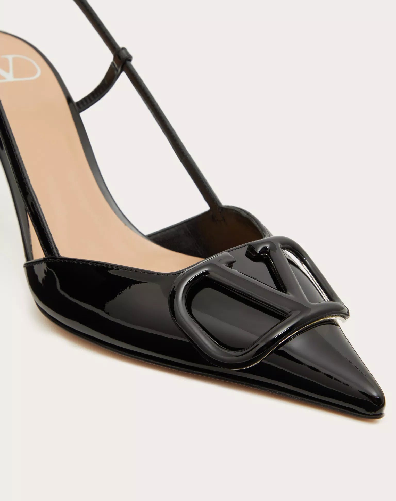 VALENTINO VLOGO SIGNATURE PATENT LEATHER SLINGBACK PUMP 80MM