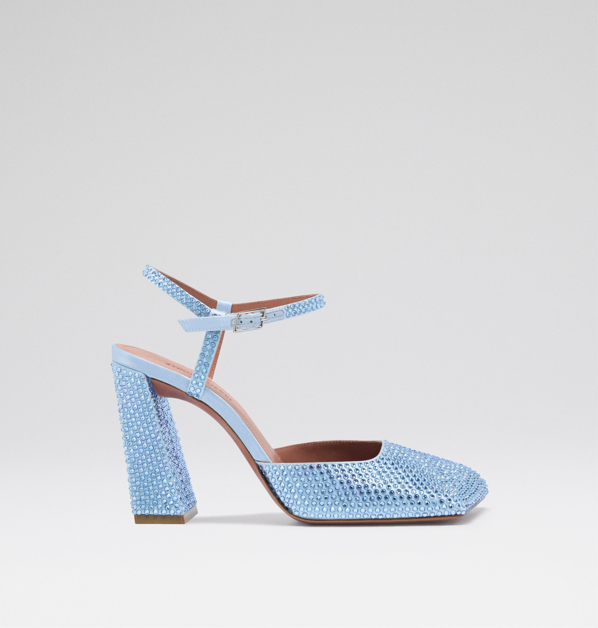 КРИСТАЛЬНЫЕ НАСОСЫ AMINA MUADDI CHARLOTTE