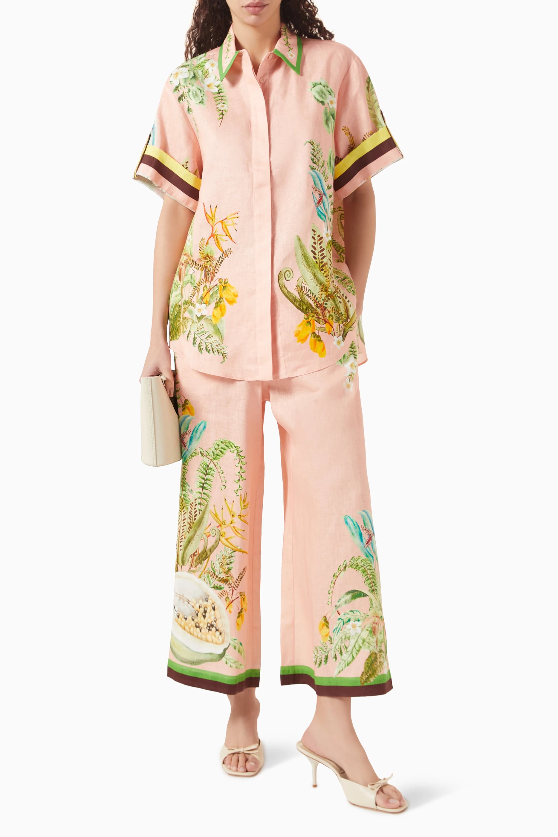 0111 ALÉMAIS

Papaya Shirt & Pant Set