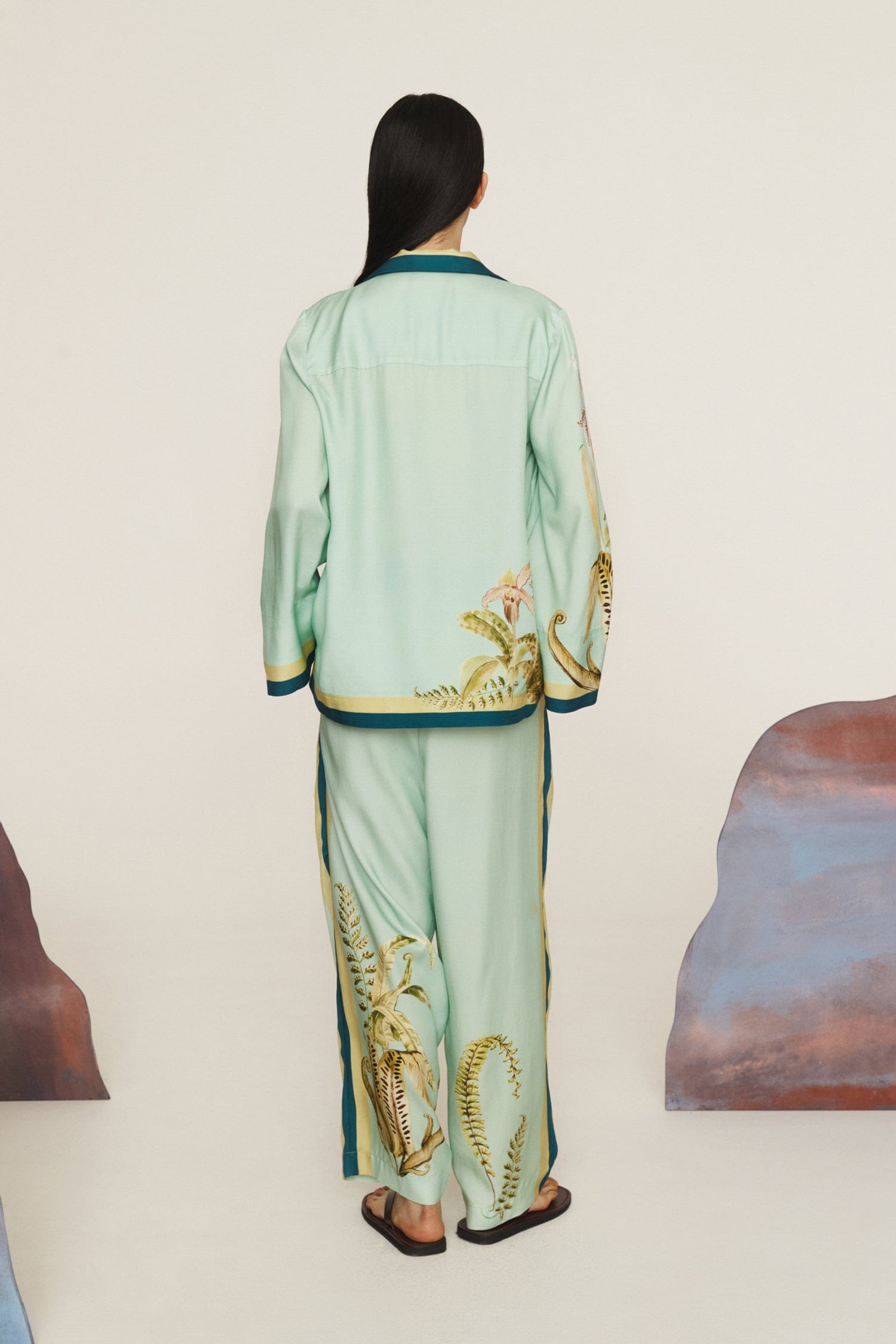 0113 ALÉMAIS

Anita Shirt & Pant Set