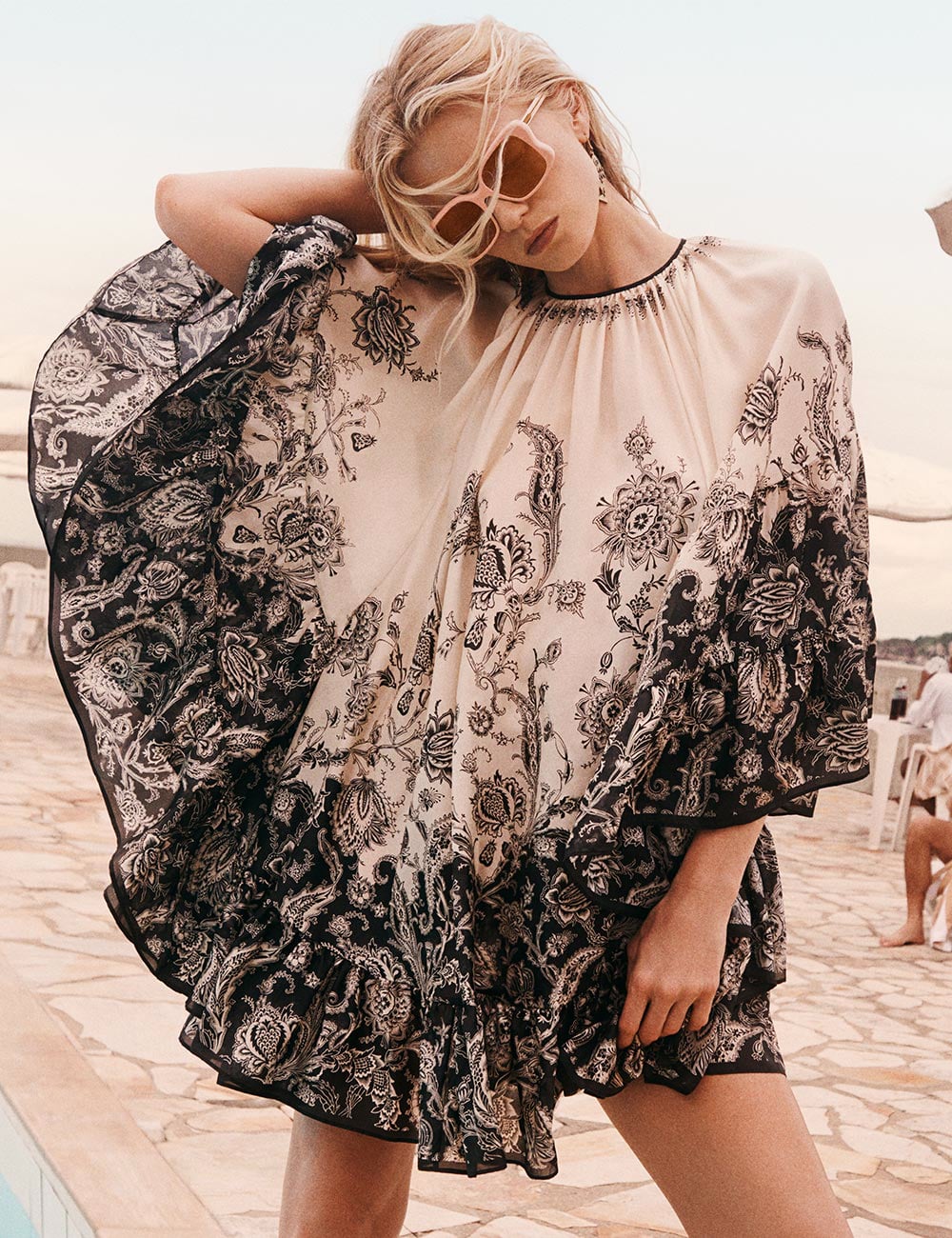 ZIMMERMANN



Rhiannon Lantern Mini Dress – Cream/Black Floral