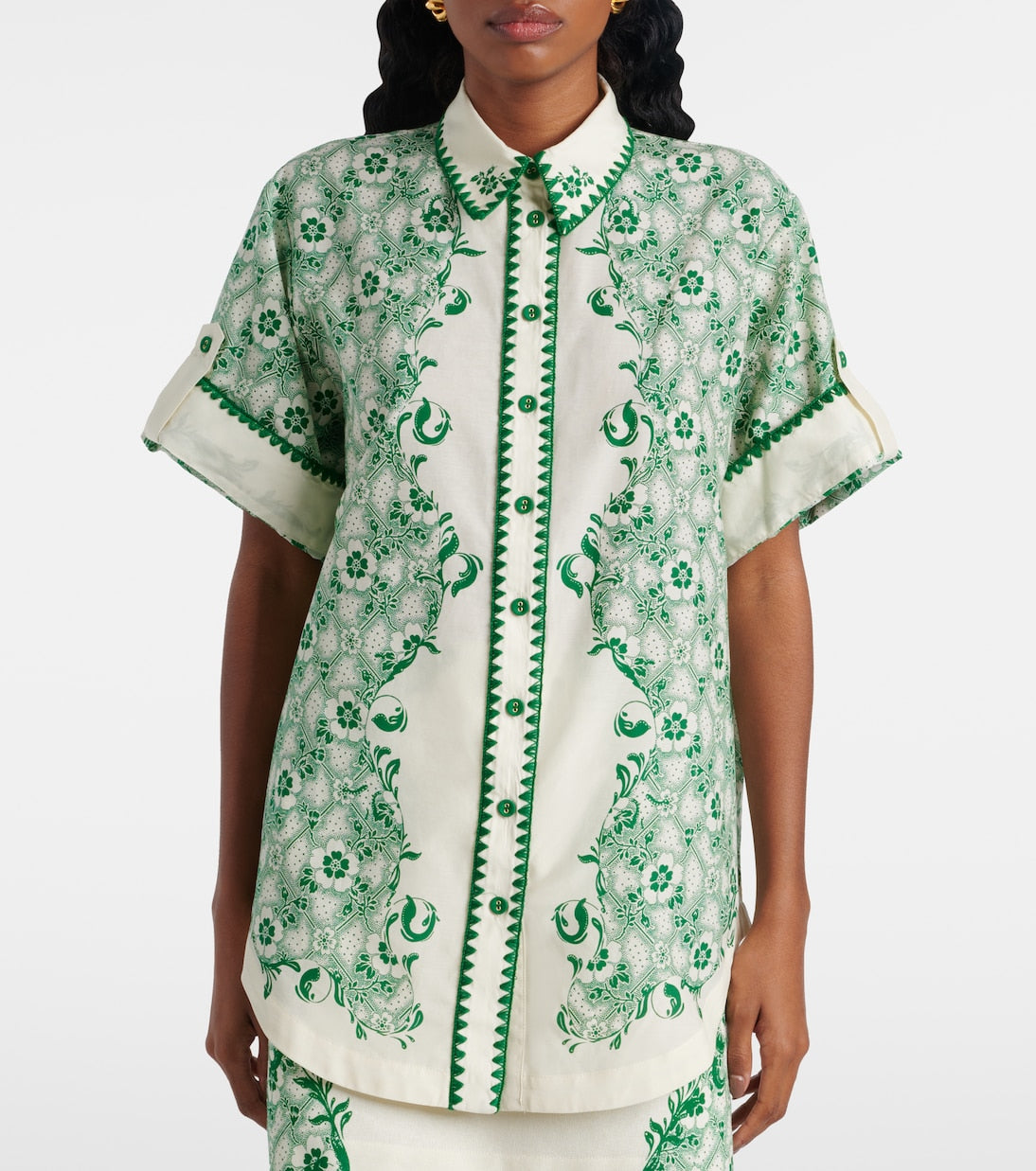 00102 ALÉMAIS

Olive Printed Shirt & Miniskirt Set