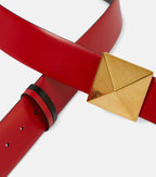 VALENTINO GARAVANI
One Stud reversible leather belt 40MM